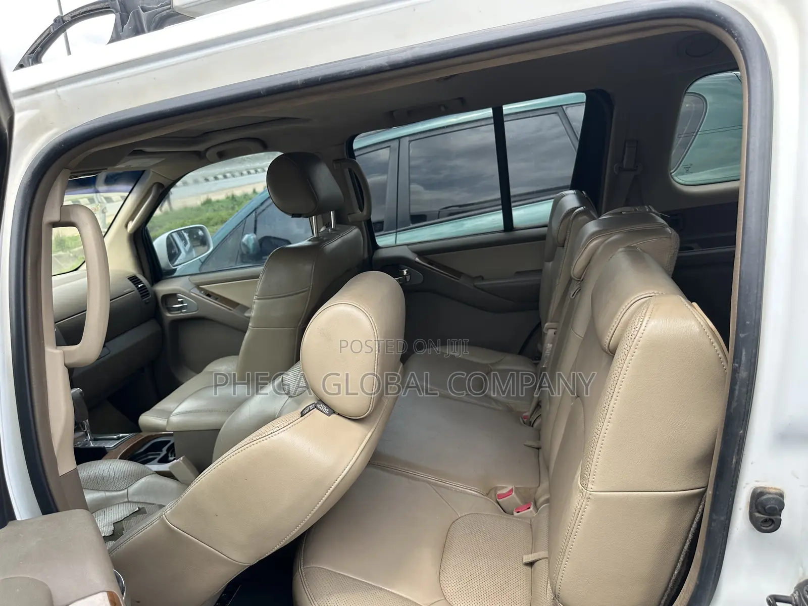 Nissan Pathfinder LE 4x4 2005 White