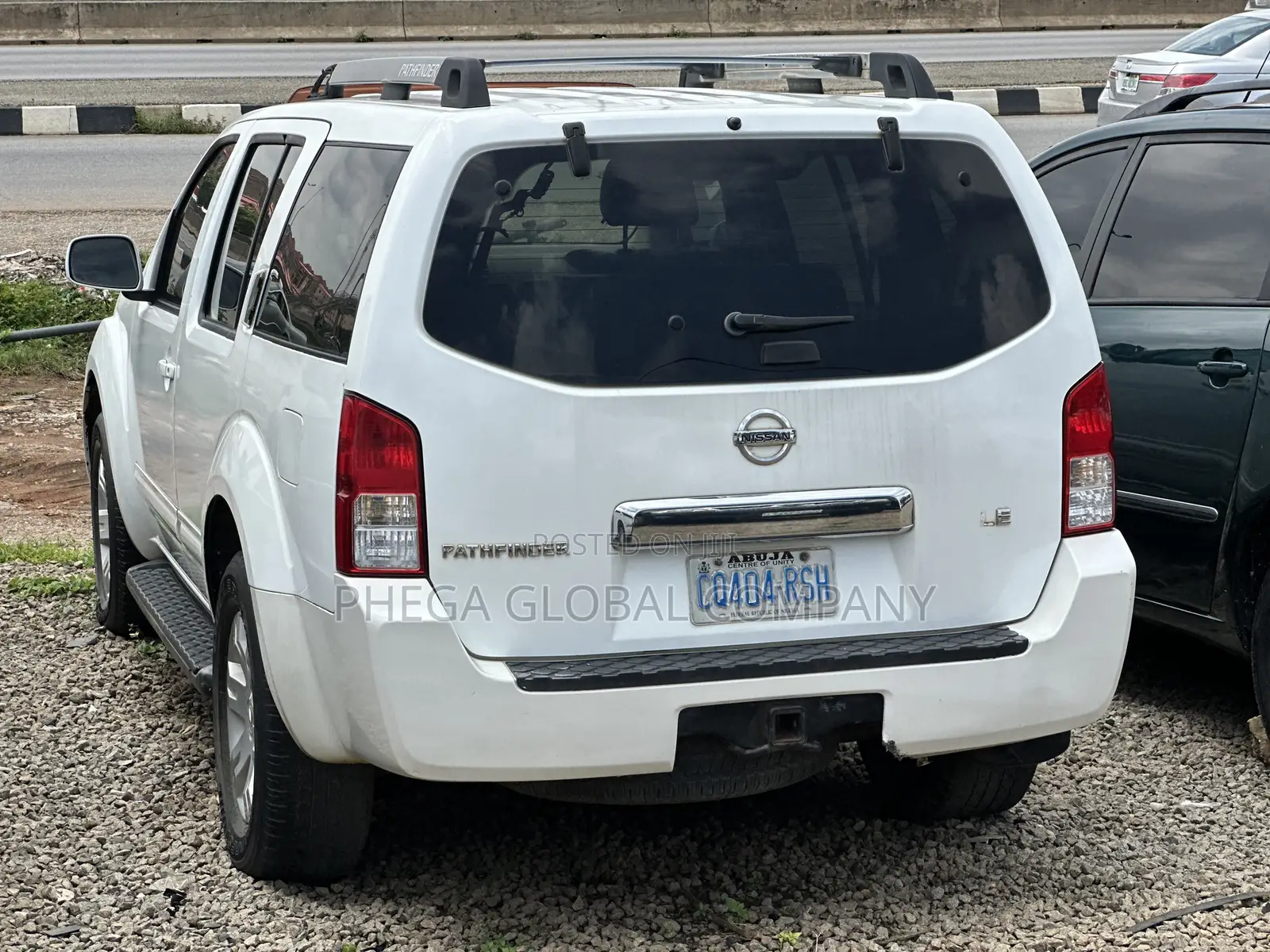 Nissan Pathfinder LE 4x4 2005 White