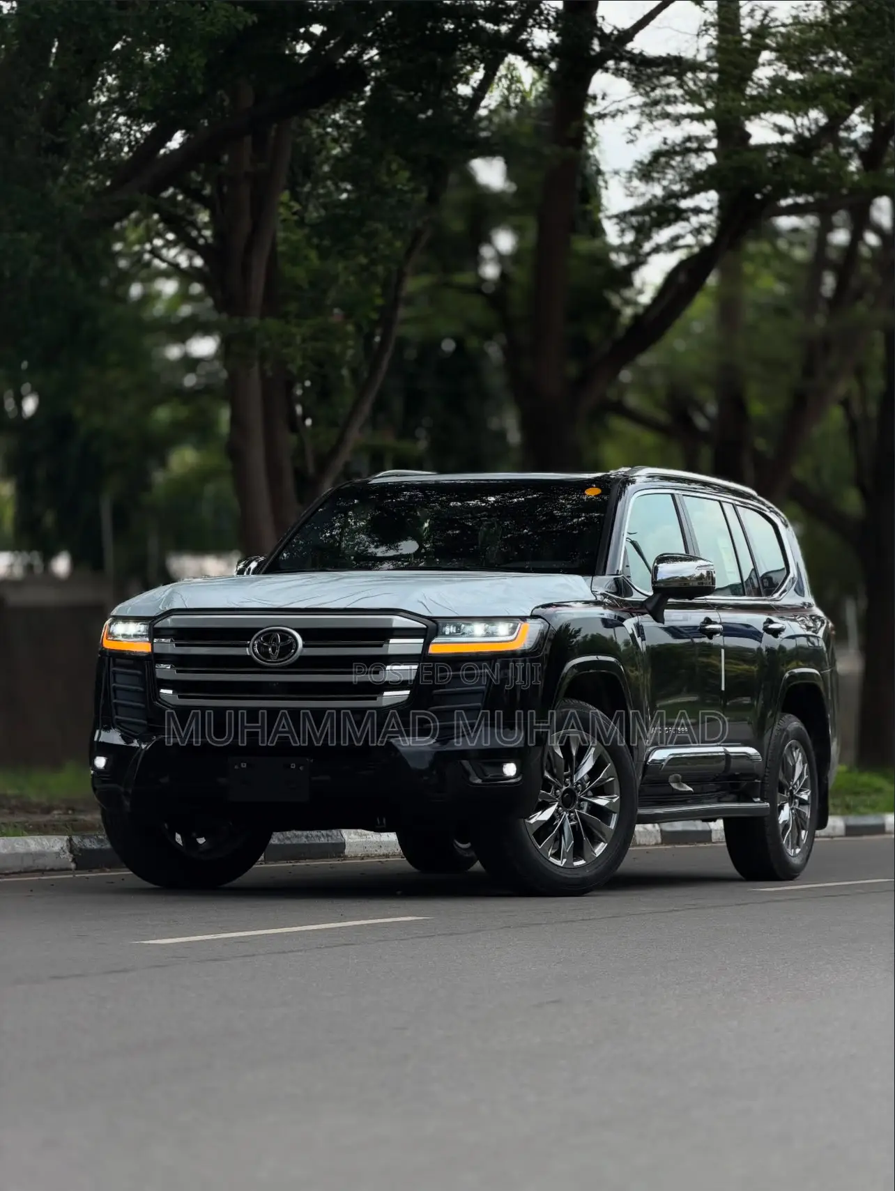 New Toyota Land Cruiser LC300 2025 Black