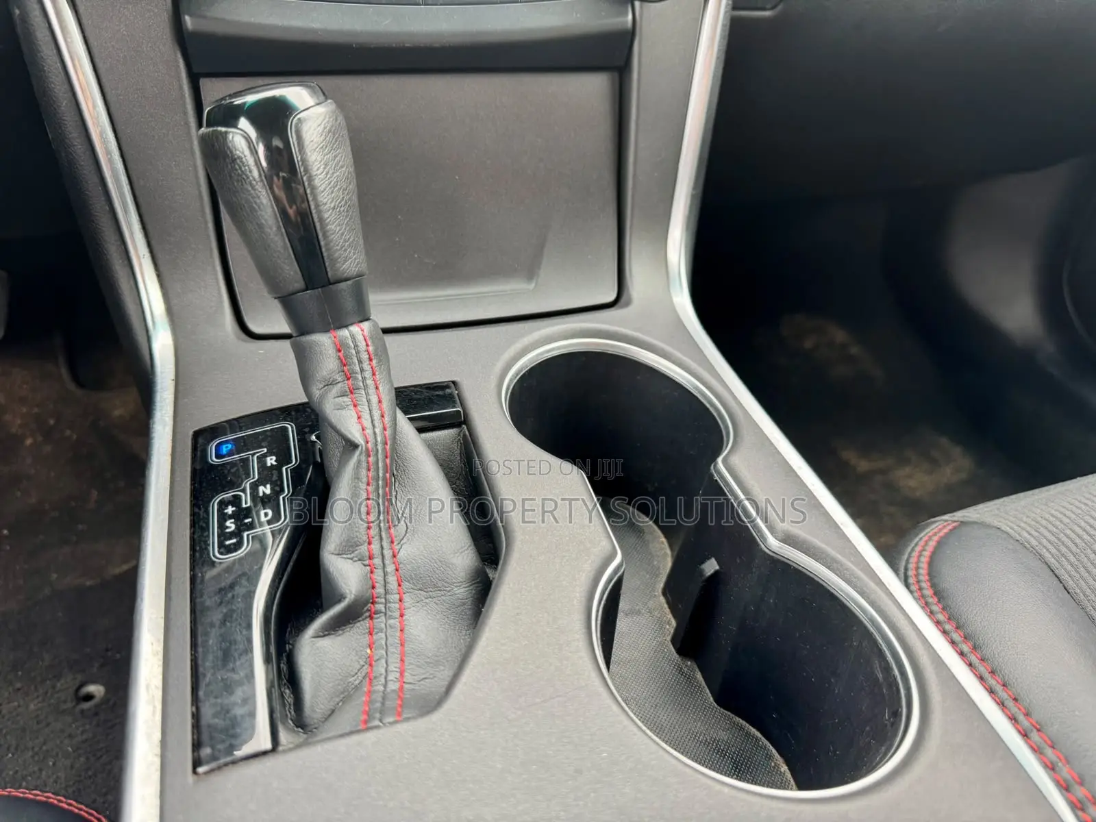 Toyota Camry SE 4dr Sedan (2.5L 4cyl 6A) 2016 Silver
