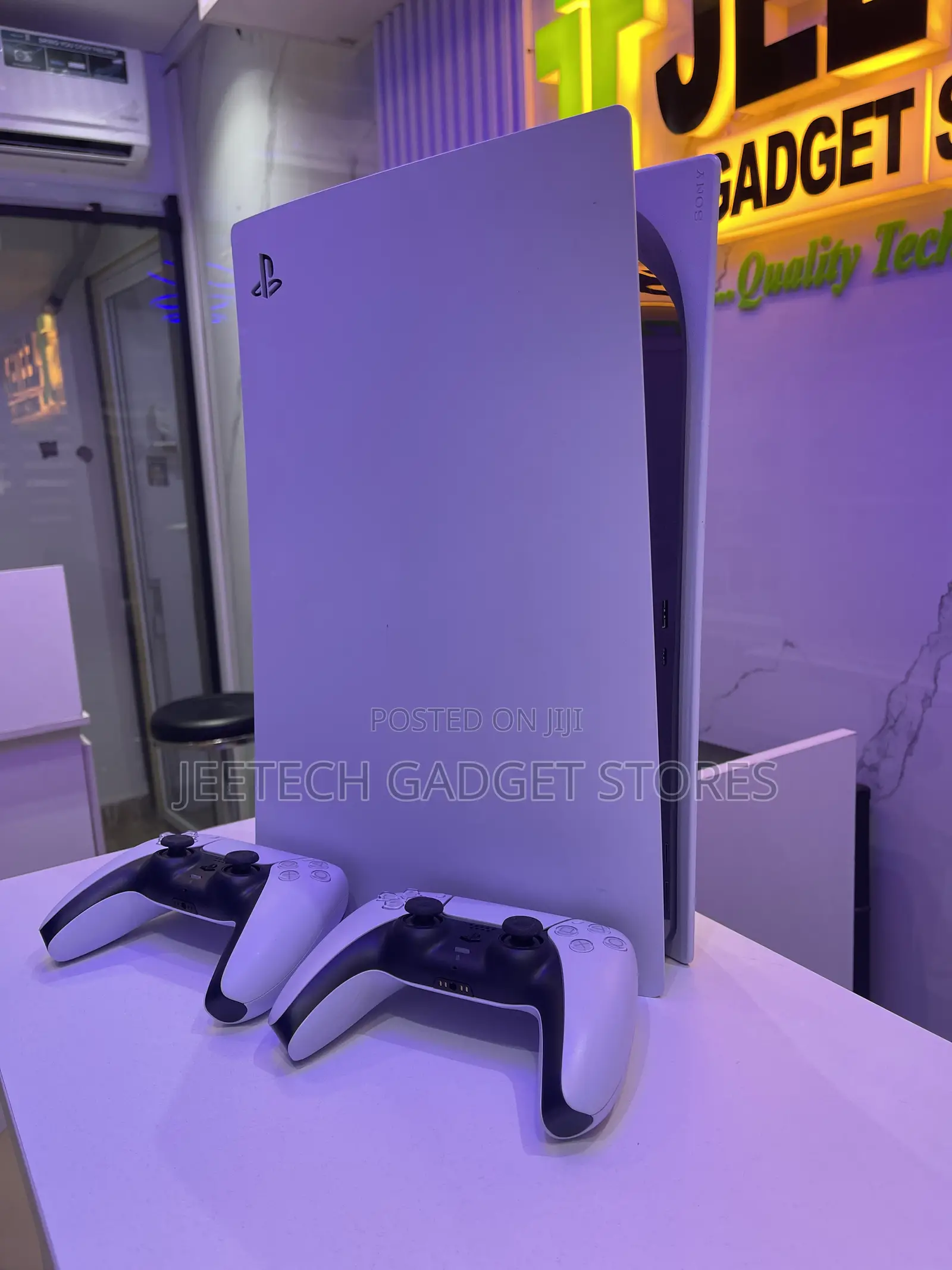 Uk Used Sony Ps5 Game Console and Two Pad