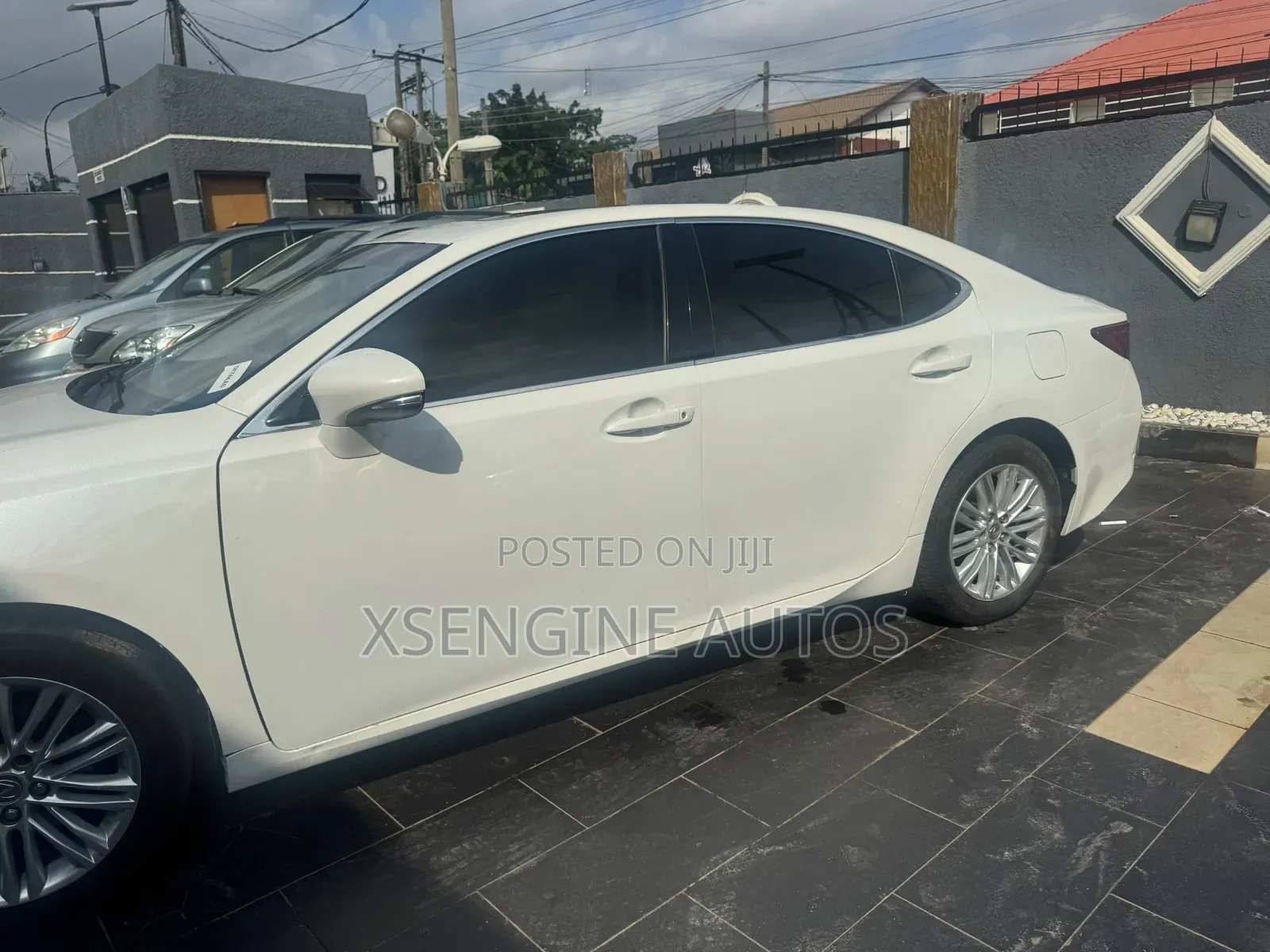 Lexus ES 350 FWD 2014 White