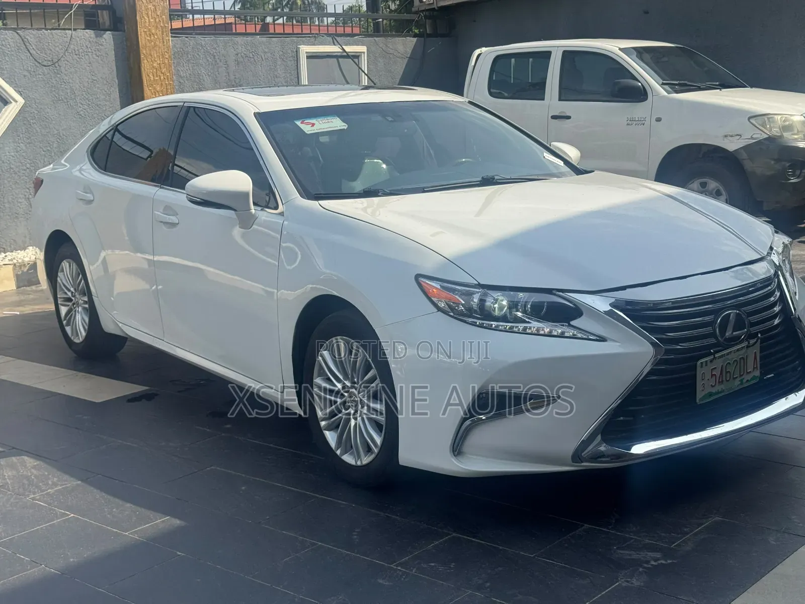 Lexus ES 350 FWD 2014 White