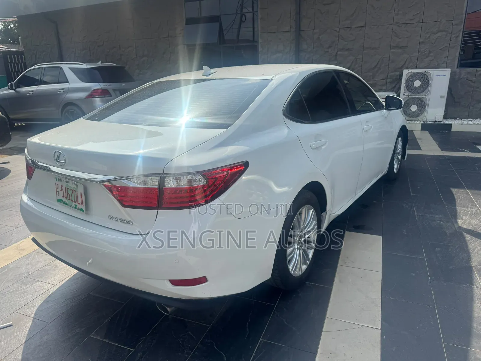 Lexus ES 350 FWD 2014 White