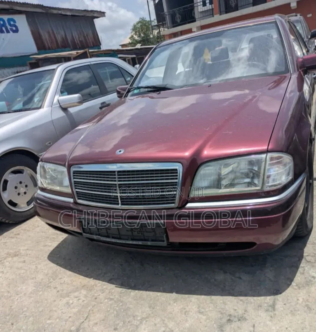 Mercedes-Benz C180 2000 Maroon