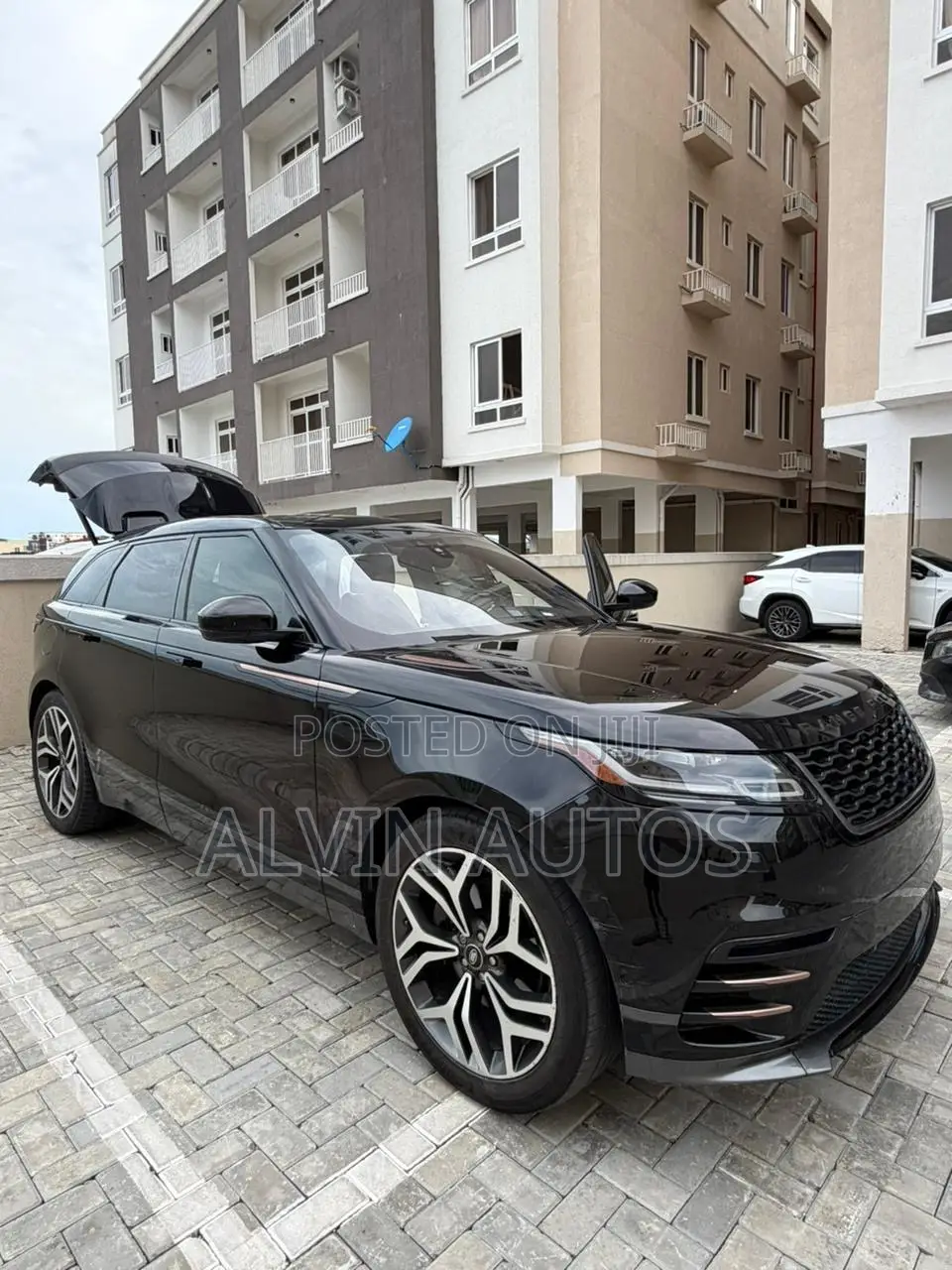 Land Rover Range Rover Velar P380 SE R-Dynamic 4x4 2018 Black