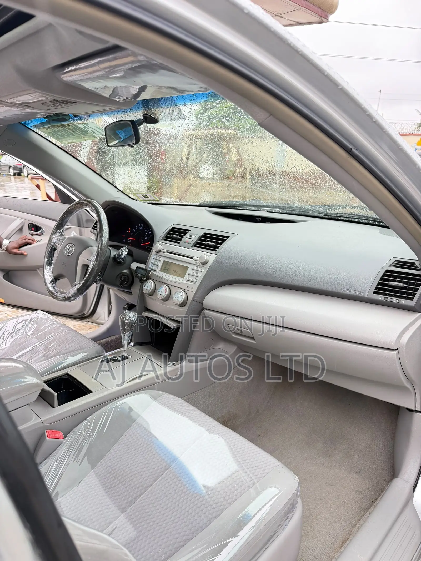 Toyota Camry 2010 Silver