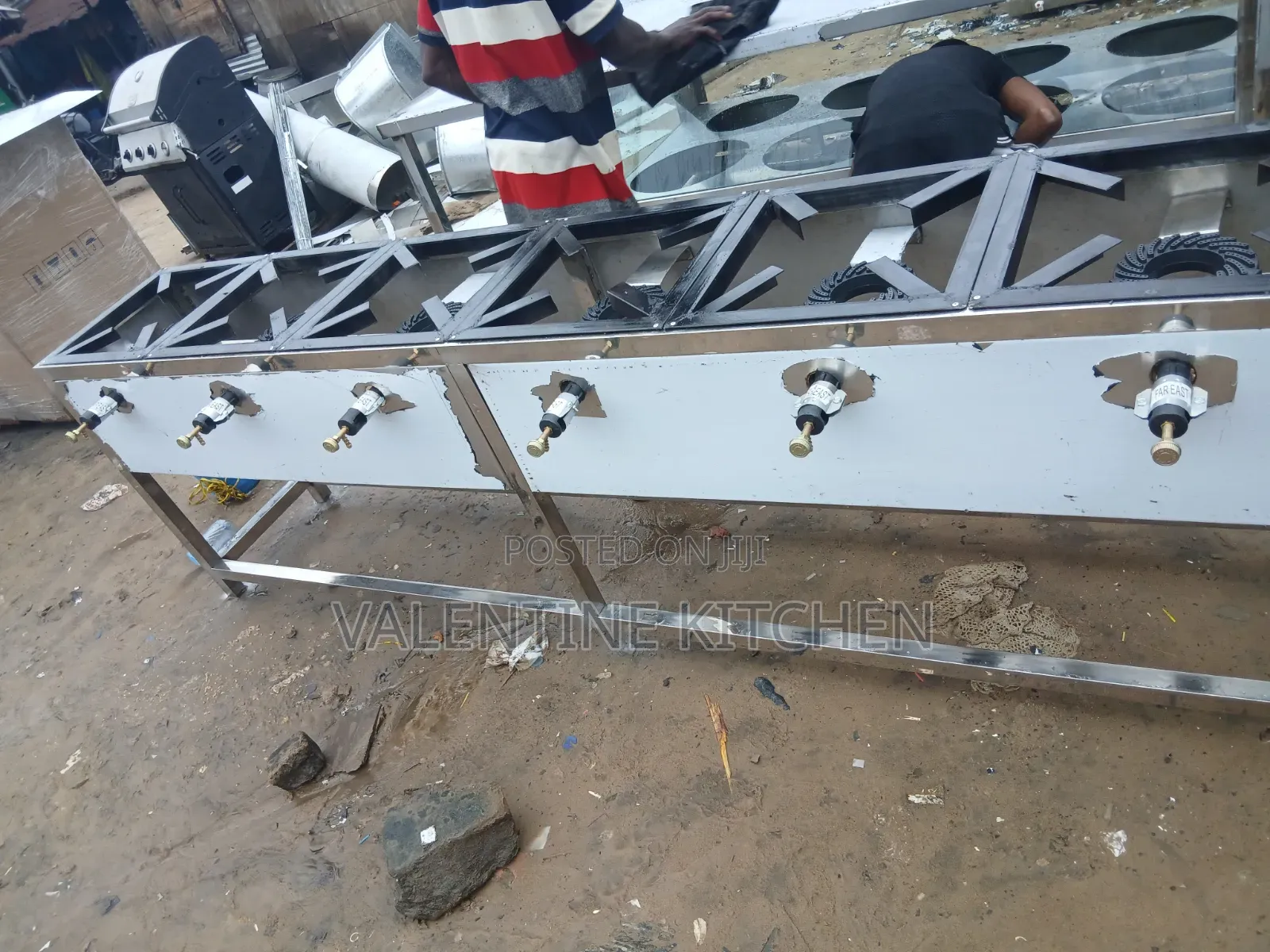 Fabricated 6 Burner Gas Cooker