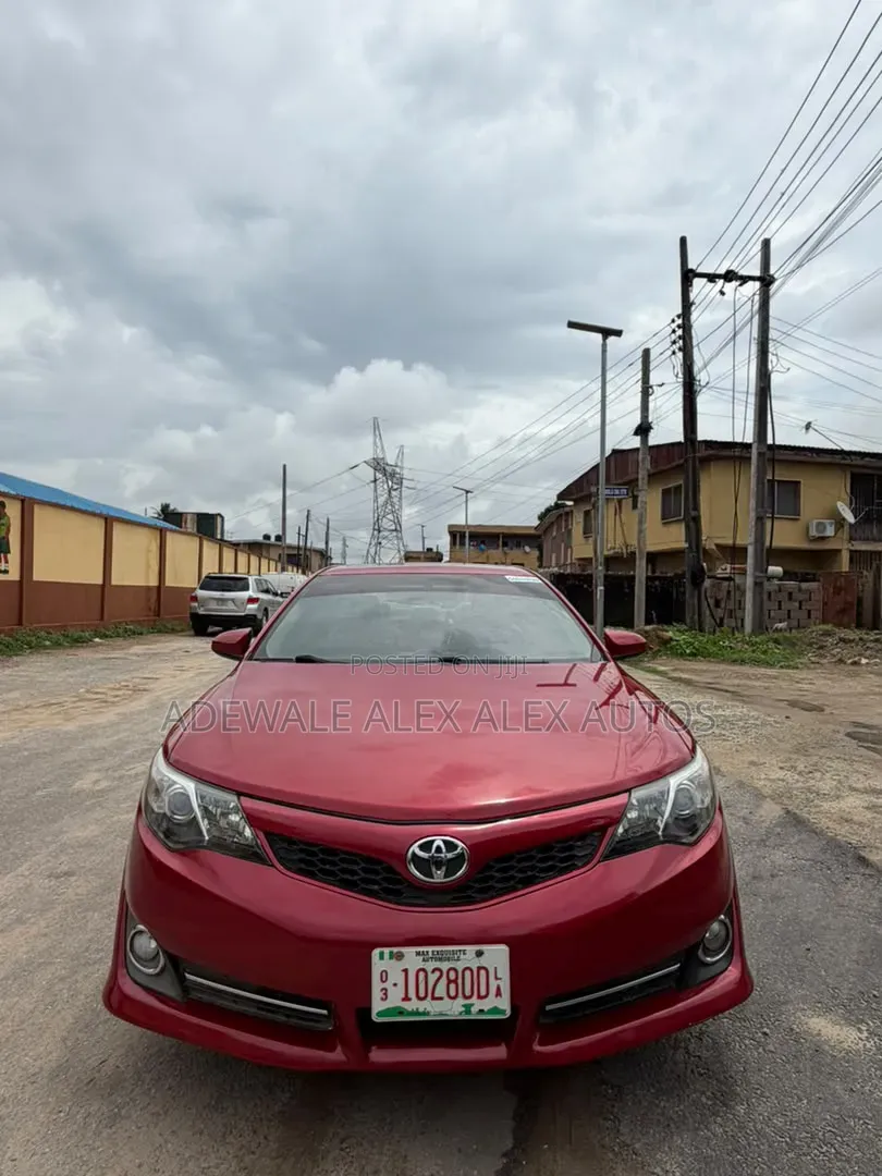 Toyota Camry 2013 Red
