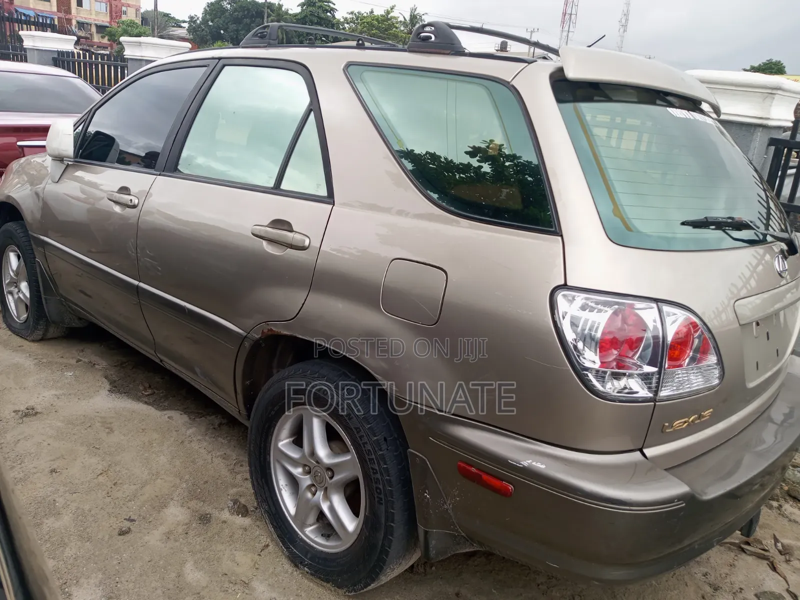 Lexus RX 2000 Gold
