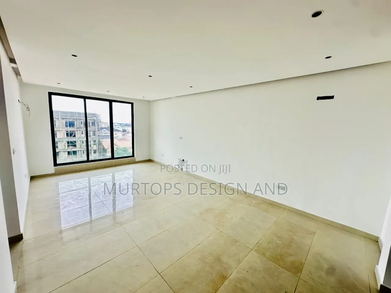 2bdrm Apartment in Lekki Phase 1 for rent