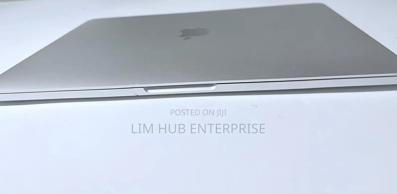 Laptop Apple MacBook Pro 2021 M1 8GB Apple M1 SSD 512GB