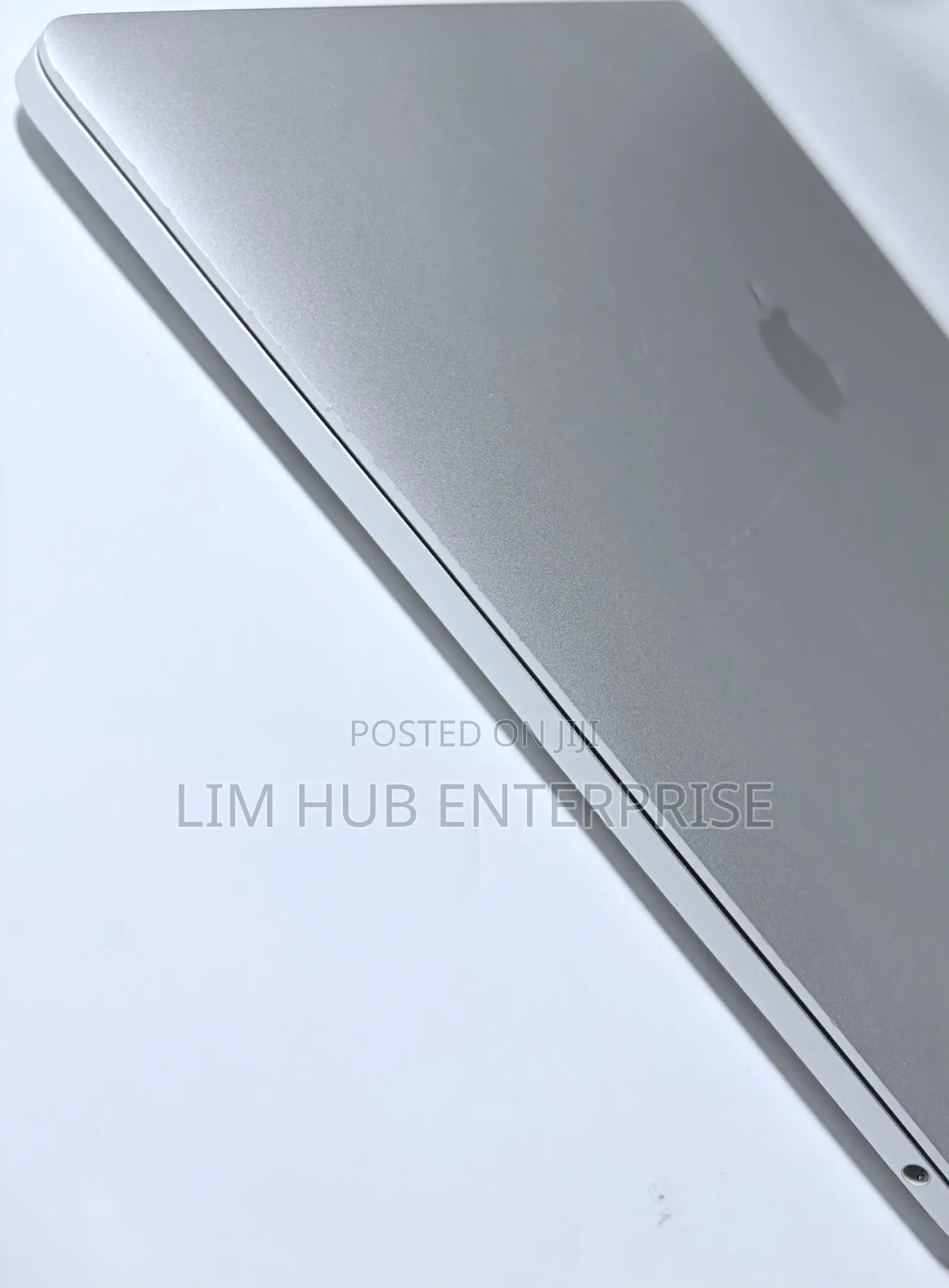 Laptop Apple MacBook Pro 2021 M1 8GB Apple M1 SSD 512GB