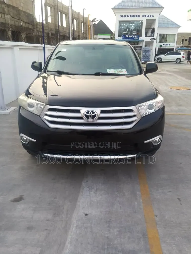 Toyota Highlander 2012 Black