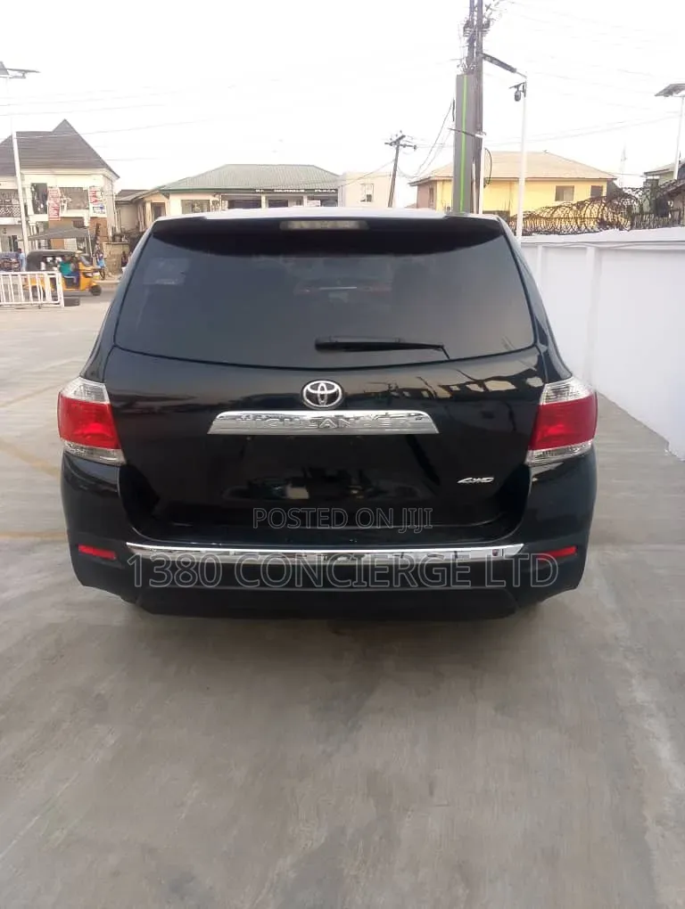 Toyota Highlander 2012 Black