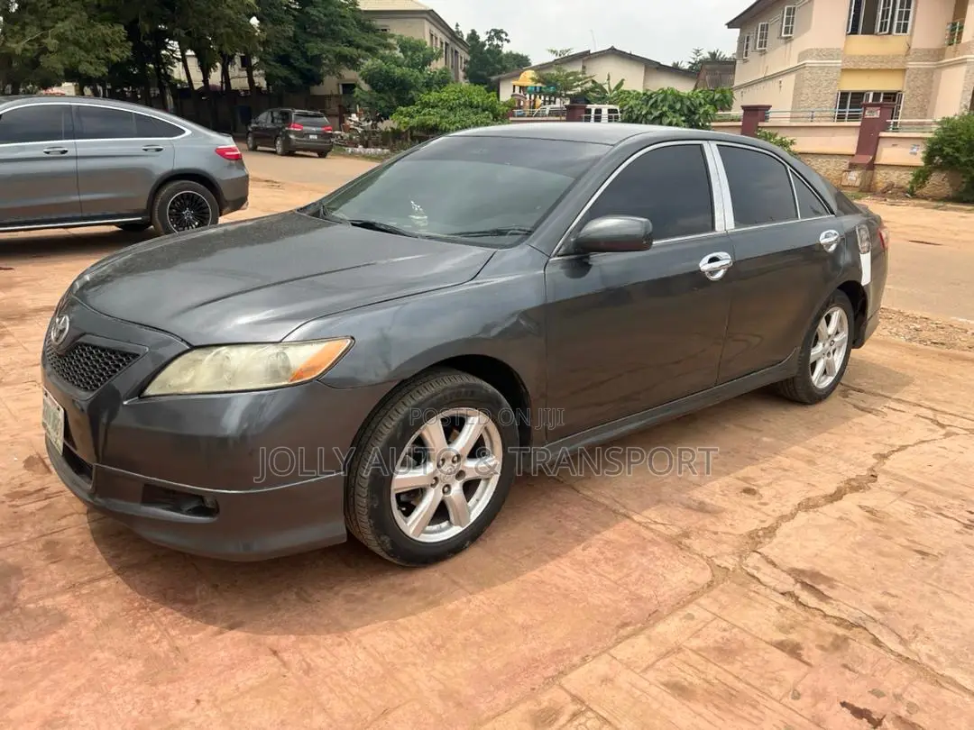 Toyota Camry SE 4dr Sedan (2.4L 4cyl 5A) 2008 Gray