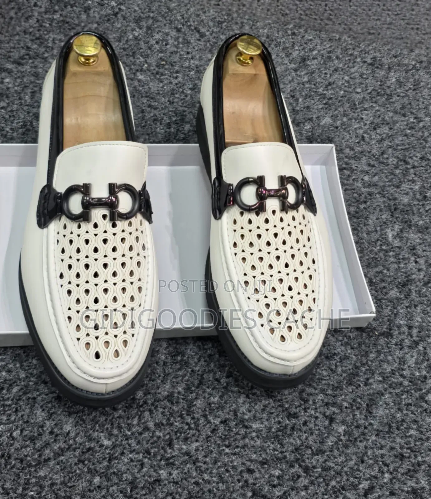 Men's Horsebit Loafers With Perforated Detailing Size 40-46