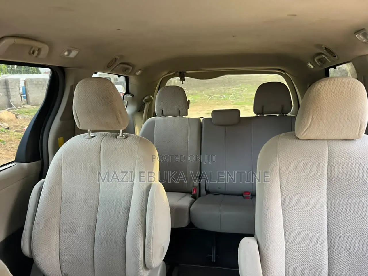 Toyota Sienna 2011 Red