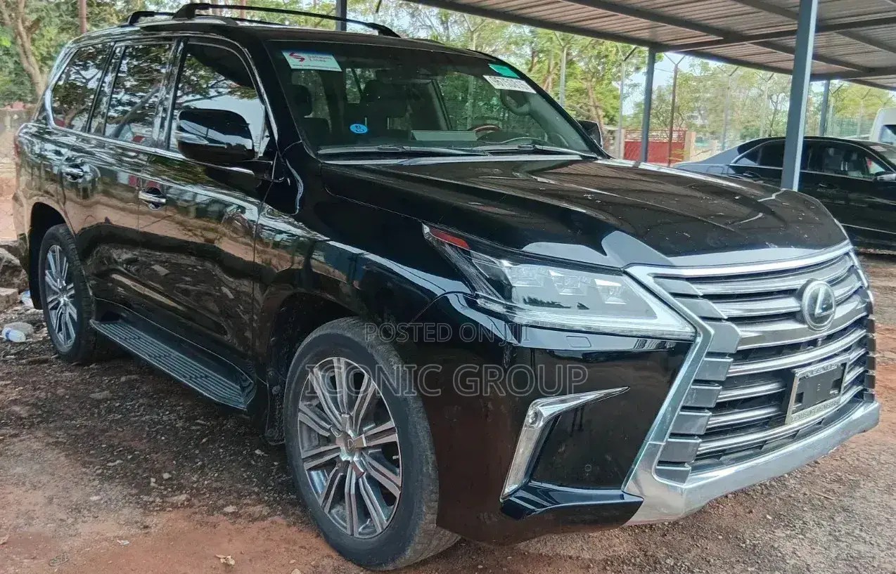 Lexus LX 570 (5 seats) AWD 2017 Black