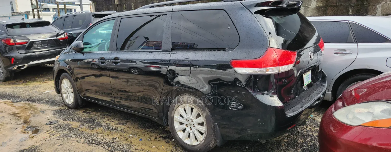 Toyota Sienna 2011 Black