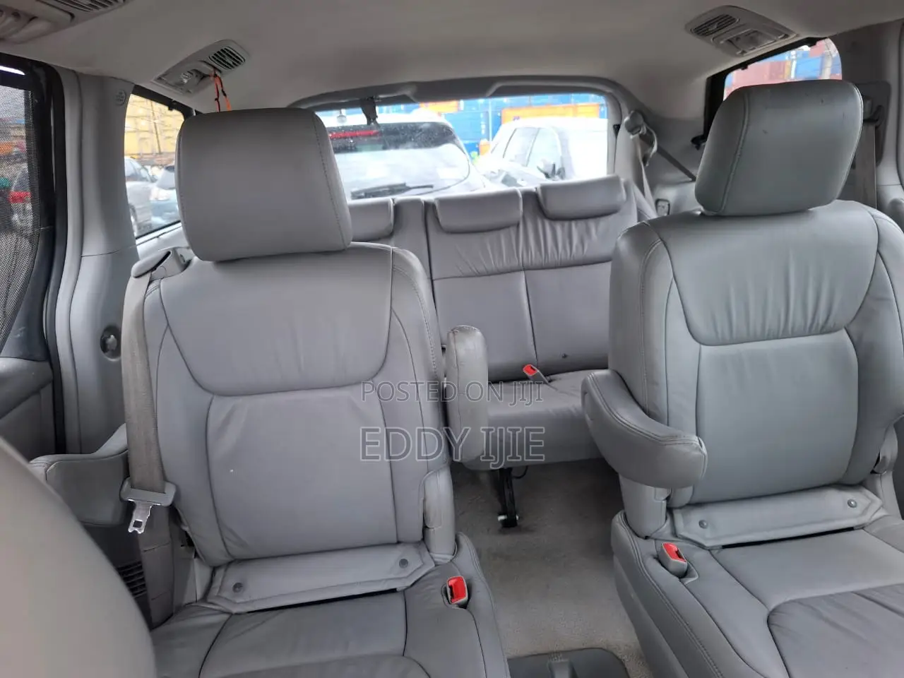 Toyota Sienna XLE 7 Passenger 2010 White