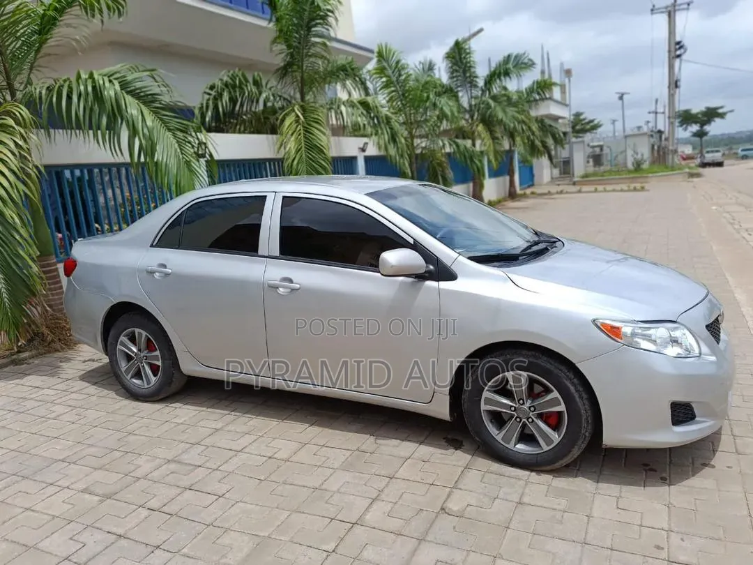 Toyota Corolla 2009 Silver