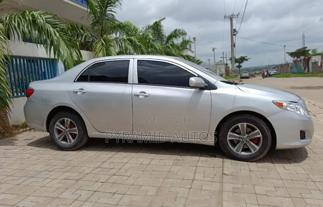 Toyota Corolla 2009 Silver