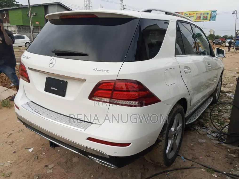 Mercedes-Benz GLE-Class 2018 White
