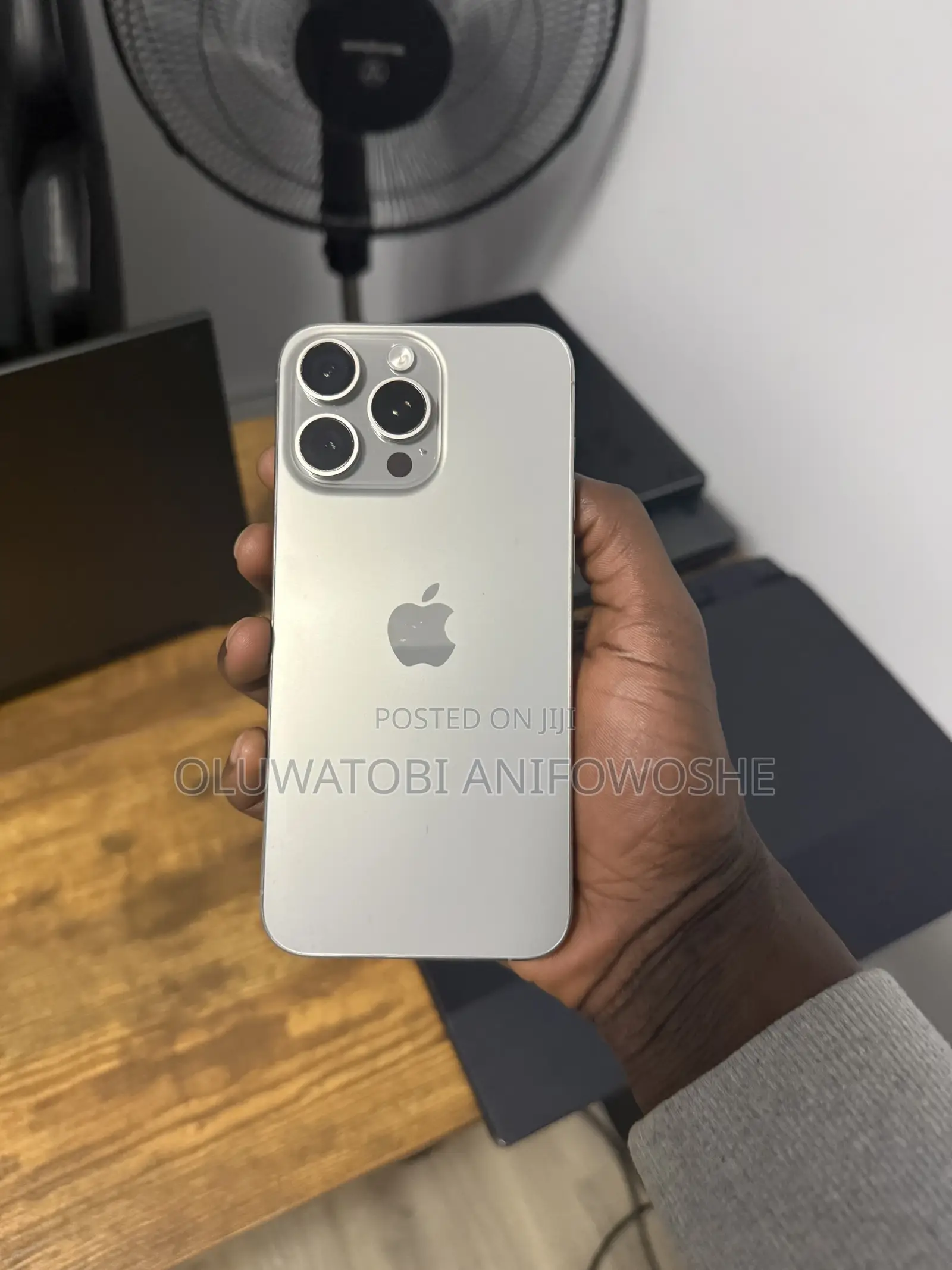 Apple iPhone 15 Pro Max 256 GB Gray