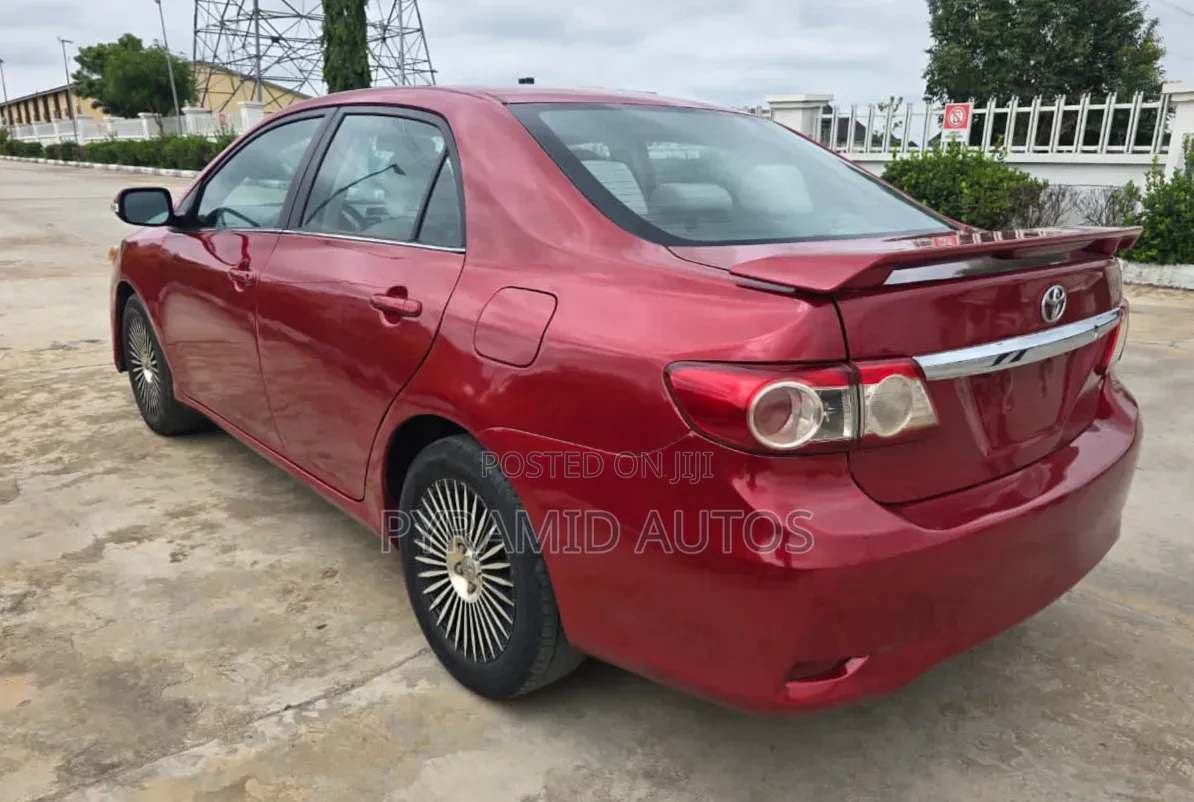 Toyota Corolla 2013 Red
