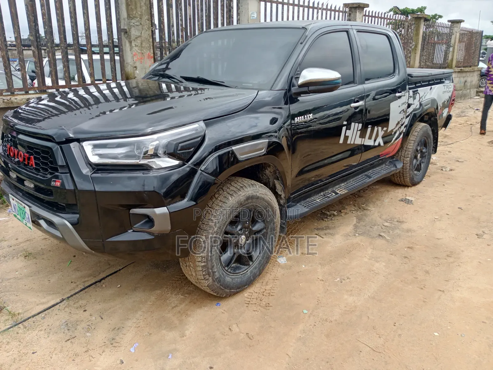 Toyota Hilux 2011 Black