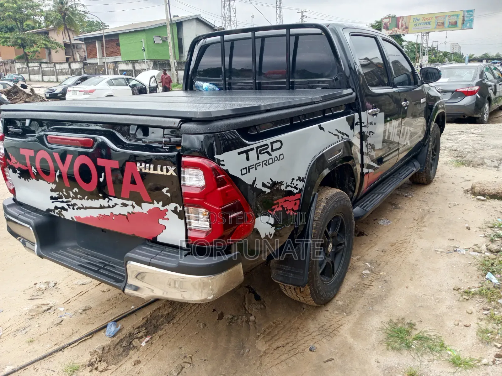 Toyota Hilux 2011 Black