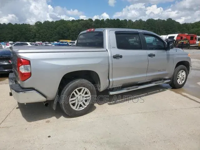 Toyota Tundra 2016 Silver