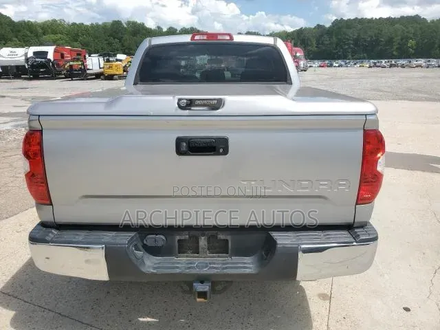 Toyota Tundra 2016 Silver