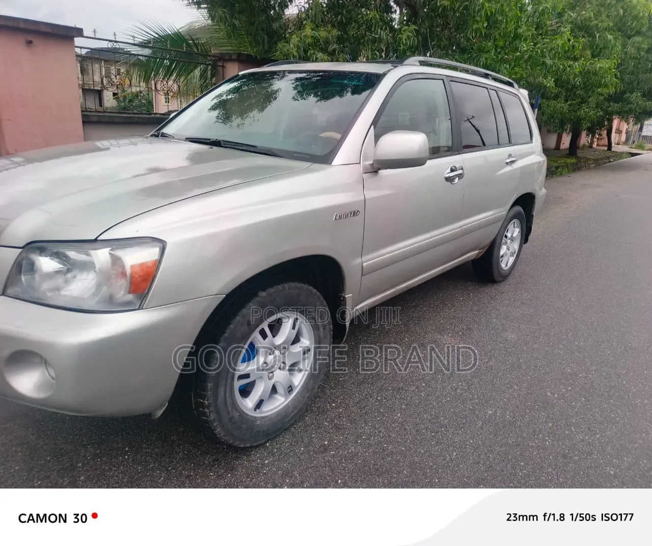 Toyota Highlander Base FWD 2004 Silver