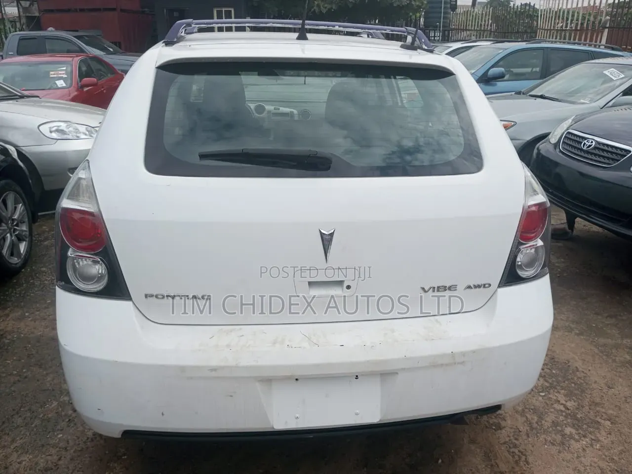 Pontiac Vibe 2009 White