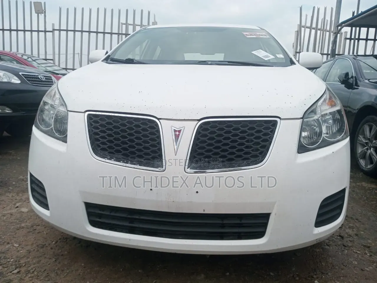 Pontiac Vibe 2009 White