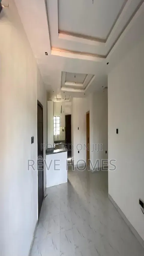 2bdrm Block of Flats in Sabo / Yaba for rent