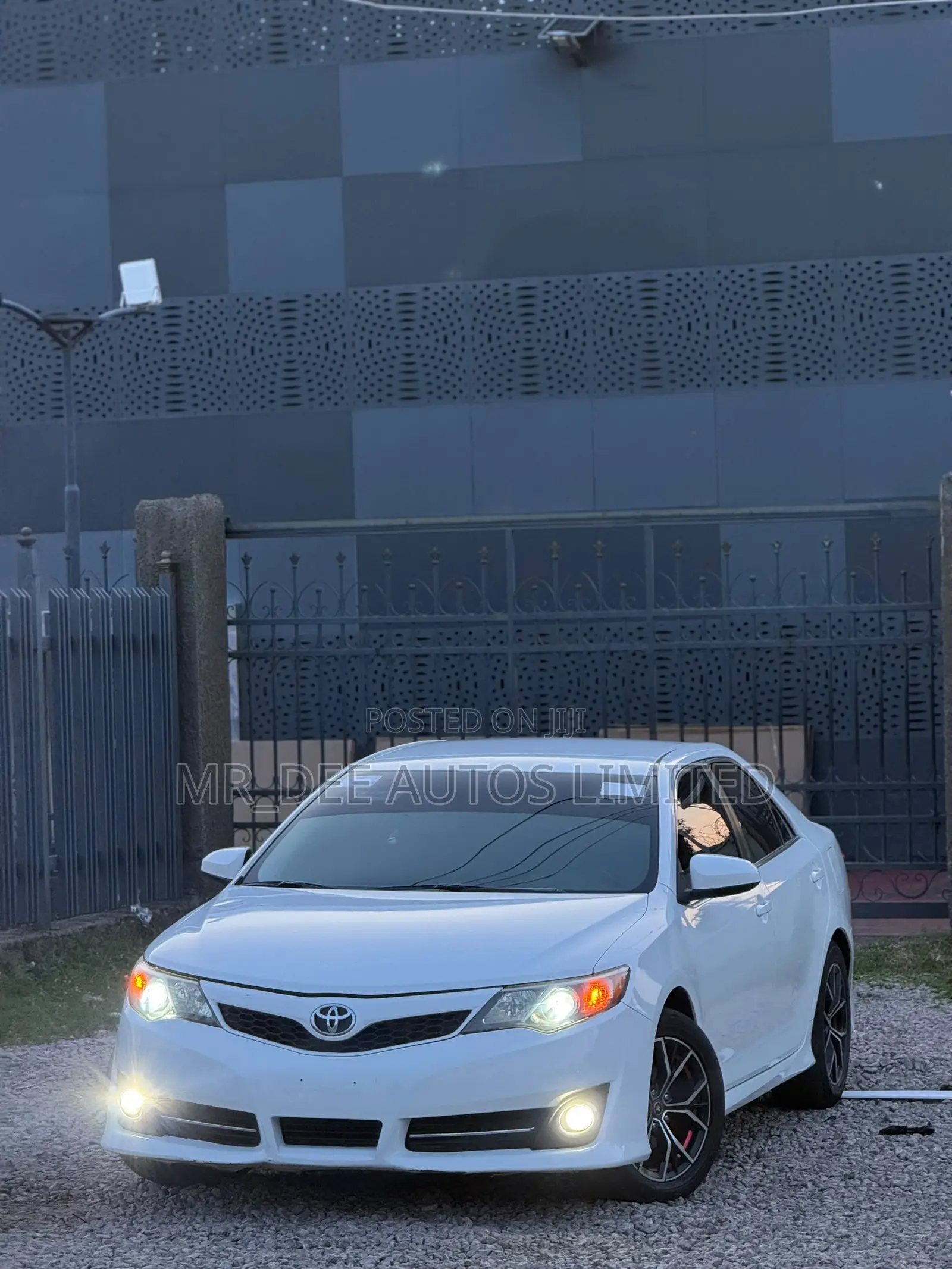 Toyota Camry 2015 White