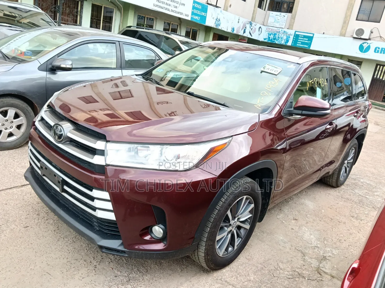 Toyota Highlander XLE 2019 Burgundy