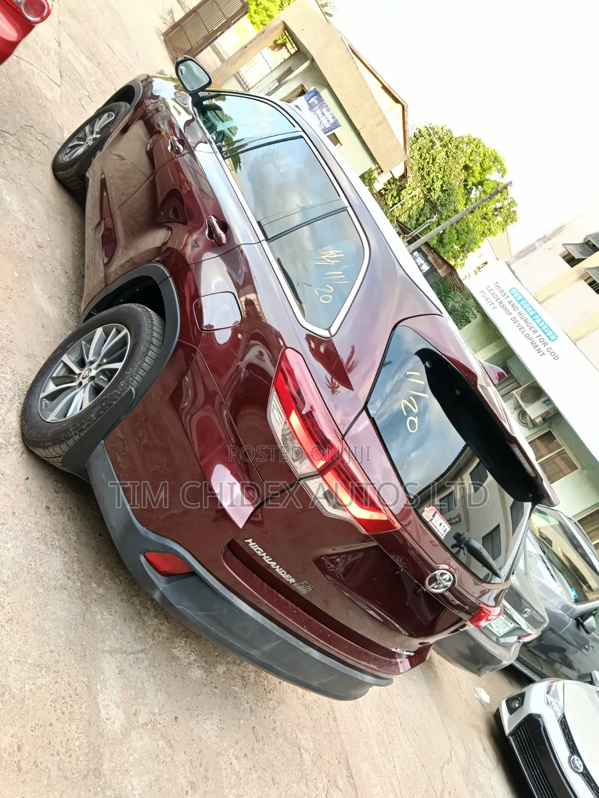 Toyota Highlander XLE 2019 Burgundy