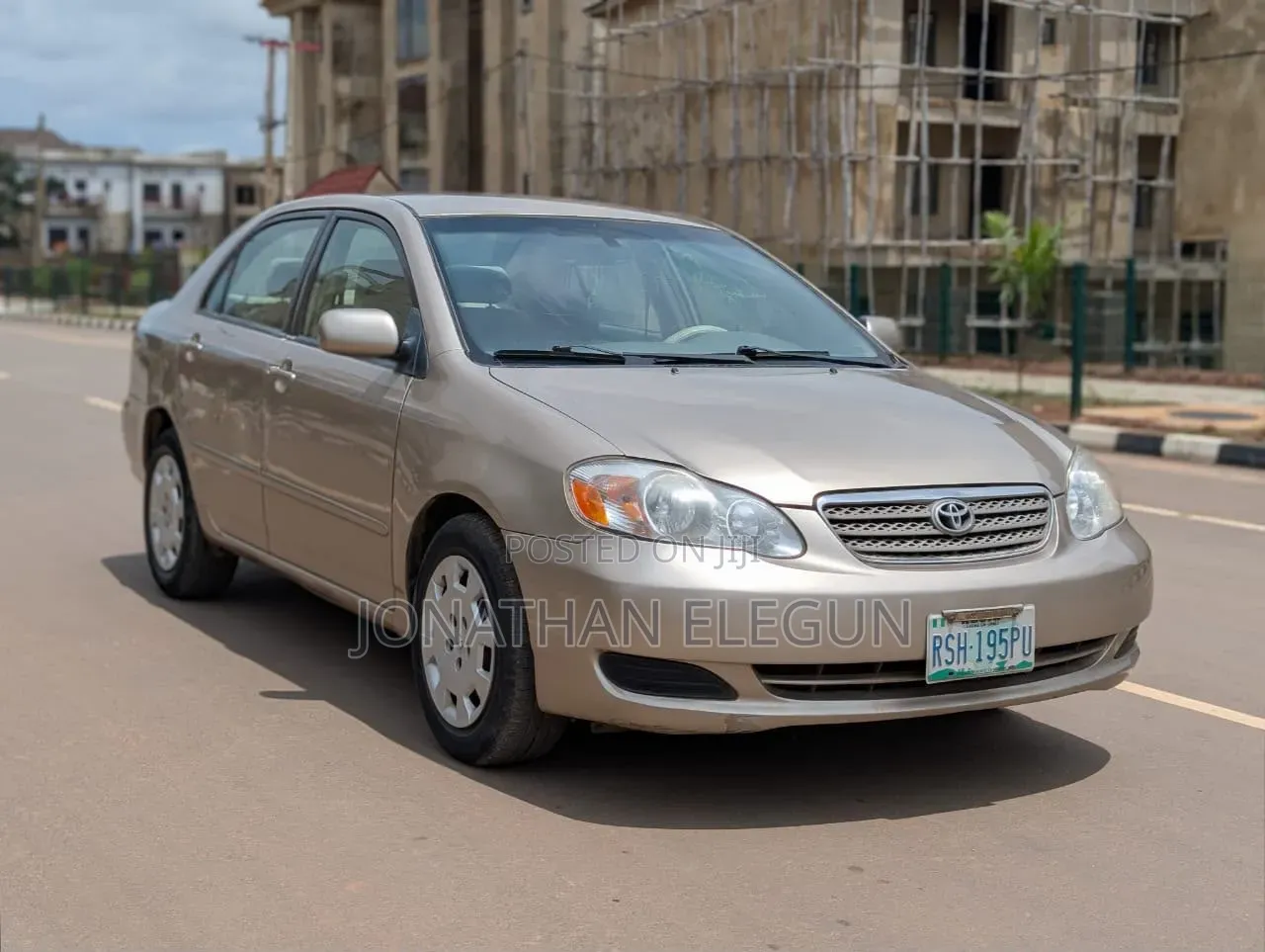 Toyota Corolla LE 2006 Gold