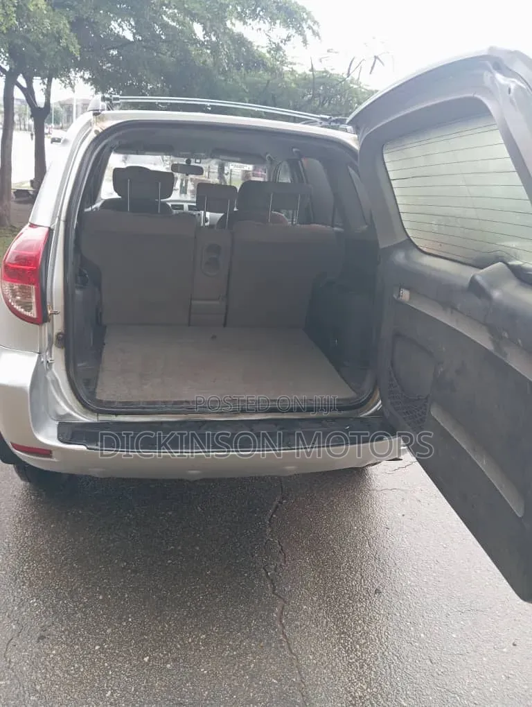 Toyota RAV4 2008 Silver