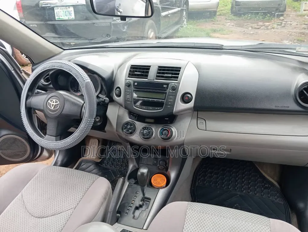 Toyota RAV4 2008 Silver