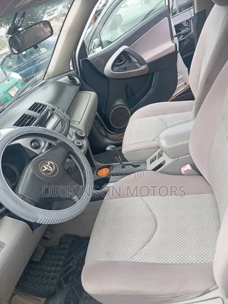 Toyota RAV4 2008 Silver