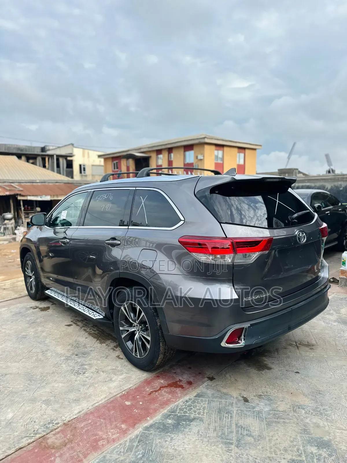 Toyota Highlander XLE V6 4x2 (3.5L 6cyl 6A) 2016 Gray