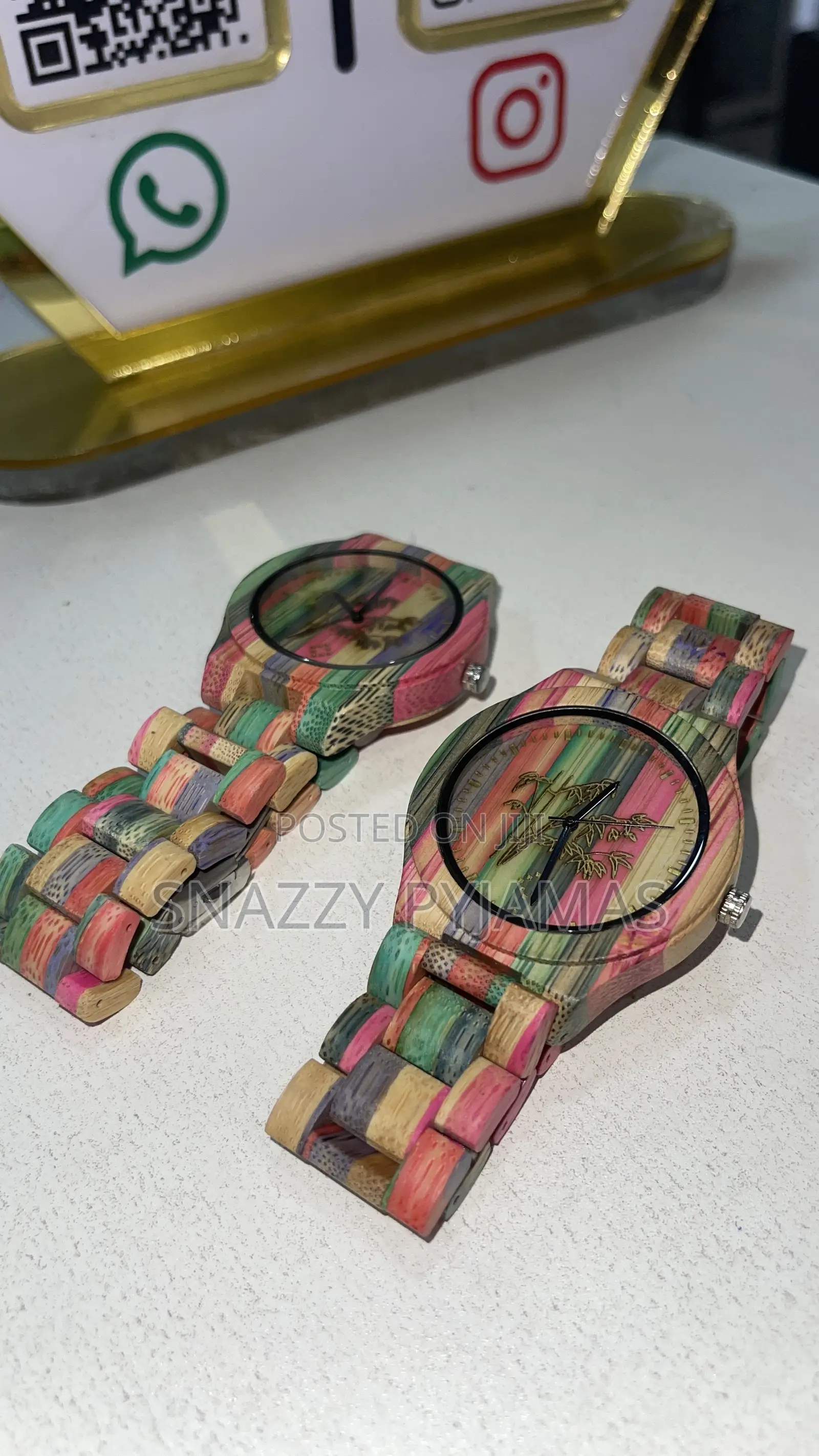 Unisex Colorful Bamboo Wooden Quartz Watch