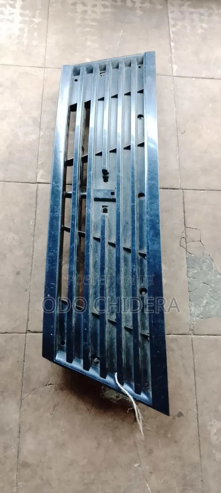 Front Grill Nissan Urvan E25