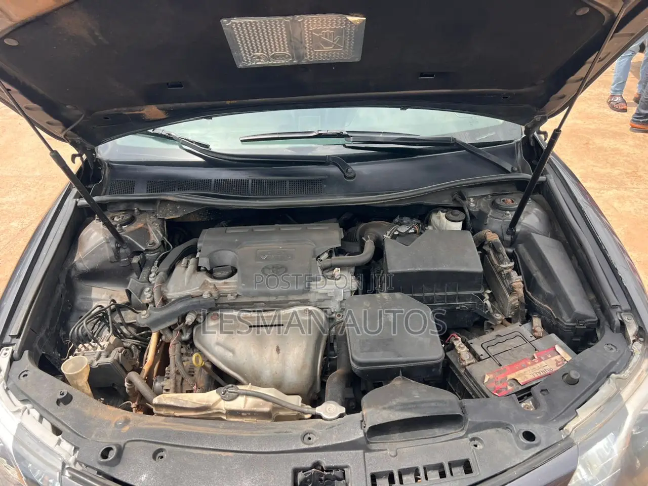 Toyota Camry SE 4dr Sedan (2.5L 4cyl 6A) 2012