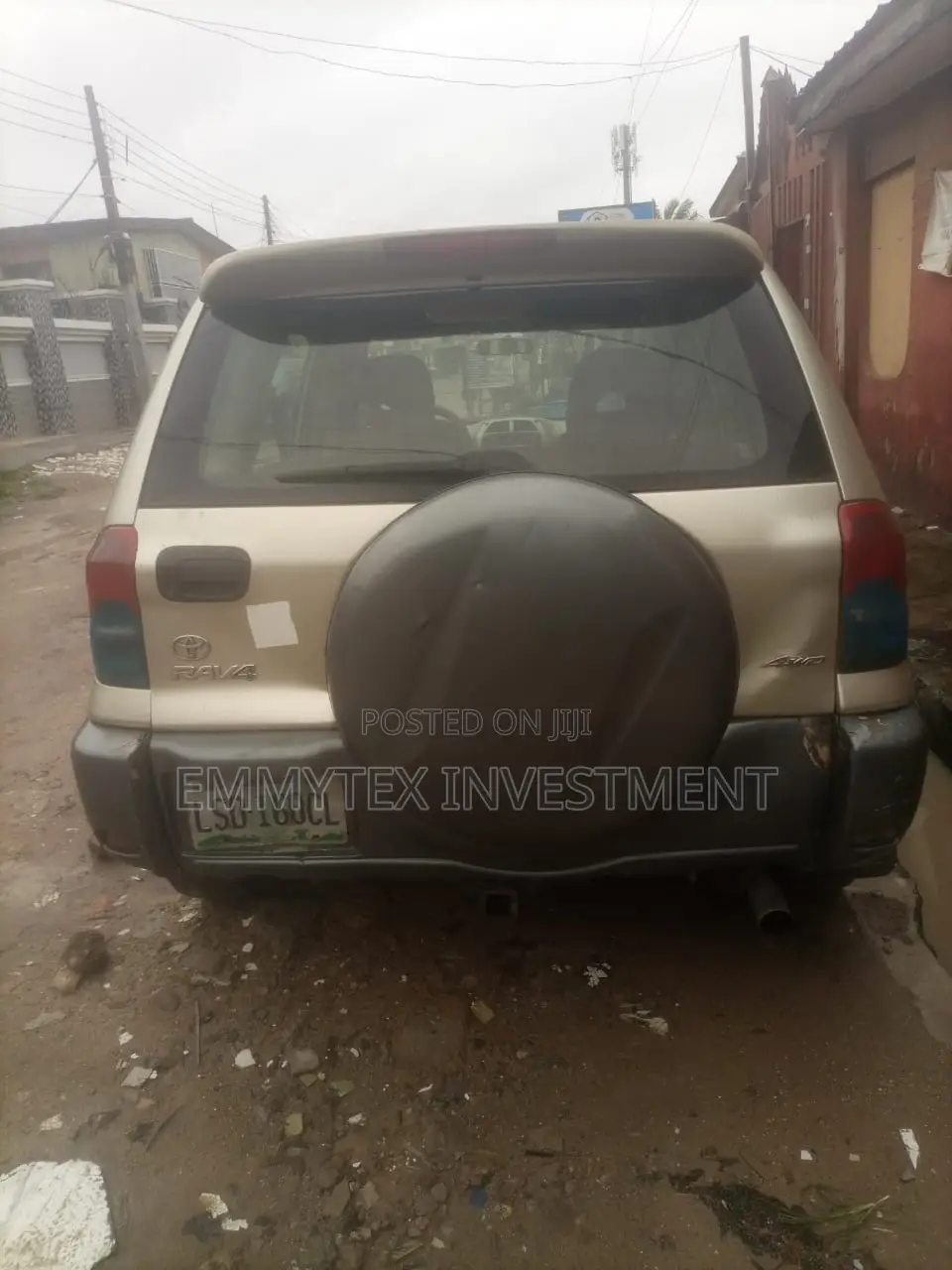 Toyota RAV4 2005 Gold